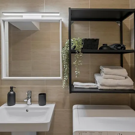 6 Apartament Bukareszt