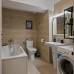 Apartamento 6 *
