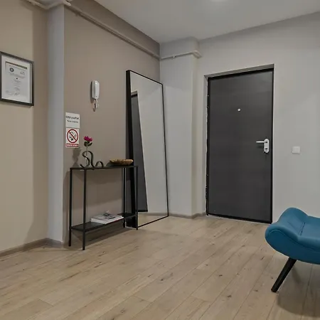 6 Bukarest