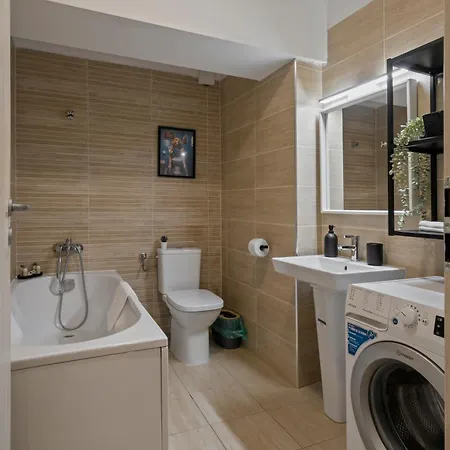 Apartman 6 *